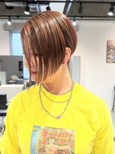 イズ(iss)&nbsp;【大須】刈り上げ　前下がりショート　ジェンダーレス