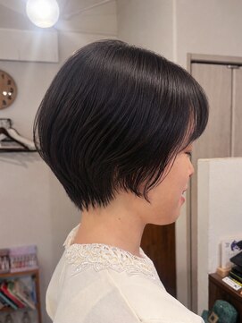 モスモ(mosmo) 大人女性の丸みショート【中崎町】
