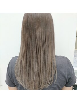 イヴァン アンド リズ 奈良店(IVAn ＆ LIZ) ＃グレイジュカラー＃ミルクティーカラー