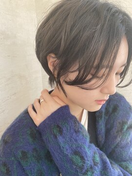 フィーカ(fika) 丸みショート