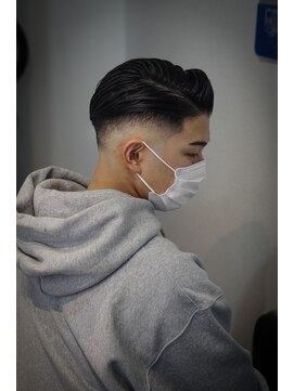 プロショップウェーブ(PRO SHOP WAVE) スキンフェード×バーバースタイル