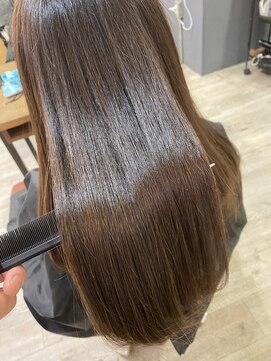 ニュー(new.) サラツヤナチュラルロング