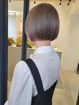 ウック(wooc) シナモンカラーミニボブ