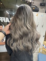 ラフ(LAFF)&nbsp;#バレイヤージュ#グレージュカラー#ボブウルフ#ココアベージュ