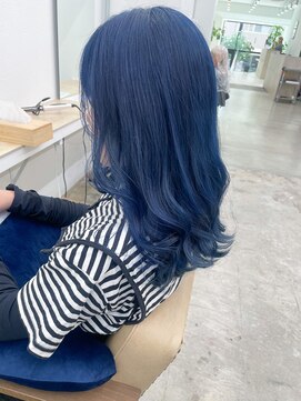 ニュート(Neut ) ネイビーカラー/ハイトーンブルーカラー/ケアブリーチ/名古屋