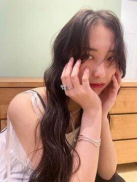 アッド バイ ケーツー(add by K-two) ゆるふわウェーブロング