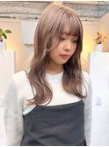 ハイトーンベージュ ケアブリーチ 波巻きヘア 顔周りカット