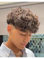 スペインカールツイストスパイラルパーマシャドウパーマ20代原宿