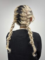 アールエーサロンモノクロ 秋葉原(RA SALON モノクロ)&nbsp;あみこみぽこぽこツインテール