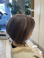 ボブインターナショナル(bob international)&nbsp;前下がりボブ#白髪ぼかし