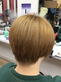 サロンド 優美の写真/【学生～ママさん/忙しい大人女性まで◎】経験を積んだ女性スタイリストが一人一人に合ったスタイルを提案!