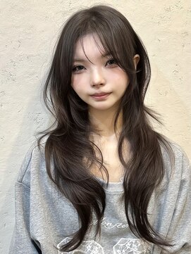 ライン(LINE) 韓国風/レイヤー/小顔/前髪カット/髪質改善/グレージュ/透明感