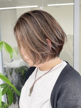 ジービージー(GBG) くびれショートボブ40代50代グレイカラー白髪染め白髪ぼかし