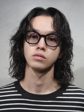 フィフス トウキョウ (fifth TOKYO) 渋谷ツイストスパイラルパーマメンズミディアムカットメンズボブ