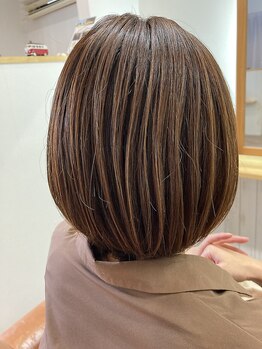 ヘアーアンドネイルトビラ(To villa)の写真/経験豊富なスタイリストがマンツーマンで担当◎髪質やクセを見極め、あなたに似合うスタイルをご提案♪