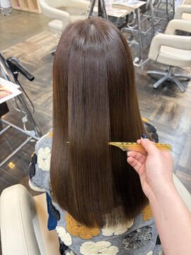 アヴァンス 北花田店(AVANCE) 柔らかいベージュ／北花田／堺／髪質改善カラー