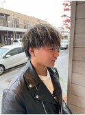 スパイキーショートローライトケアブリーチメンズ眉毛カット