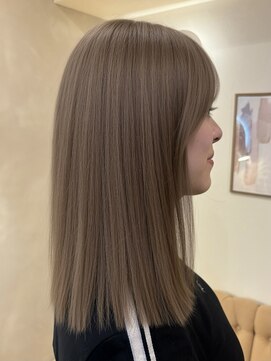 LUVISM 栄店/名古屋/ダブルカラー/ブリーチ/顔周りレイヤー/学割【5月1日OPEN(予定)】 ミルクティーベージュ/ミルクティー/ブリーチ/ハイトーン/yuria