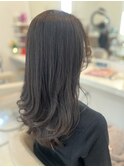 ロングヘアー×アッシュグリーン