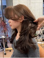 ヌエン 渋谷(NU/EN) ミディアムバタフライレイヤーカット/海外風ハイレイヤーカット