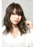 【coma】伸ばしかけ前髪にちら見えうざばんぐで柔らかセミディ