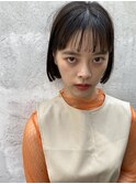 シースルーバングのミニボブ