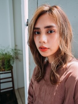 ディバイン ティエドゥール お花茶屋(divine tiedeur) かき上げレイヤースタイル