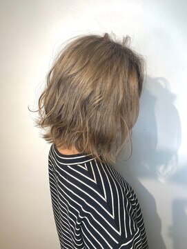 ルコル(LUCOL) ミルクティーカラー　切りっぱなしボブ