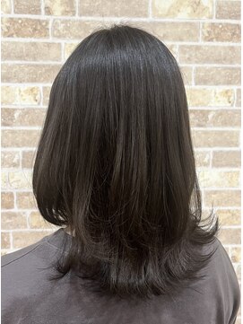 ヘアークリエイションアンズ(Hair creation Andz) 外はねミディアム