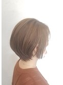 ショートボブ
