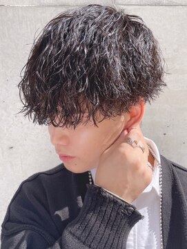 ロンド ローガン 名駅(Lond LOGAN) ツイストスパイラルパーマ　メンズ　眉毛　カット