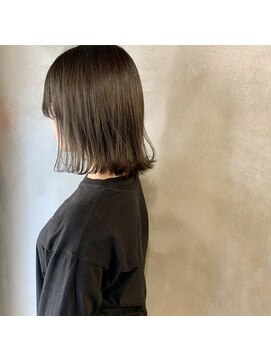 ミント(mint) 外ハネボブ/切りっぱなしボブ/ボブ/グレージュ