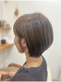 お手入れの簡単な ショートボブ