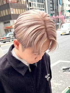 ビンゴ(BINGO) 1162グレージュハイトーンカラー束間短髪ショートモテ髪ウルフ