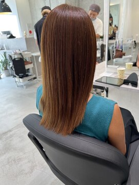 トレ(tre.) ioLu話題爆発中・シルキーブラウンストレート