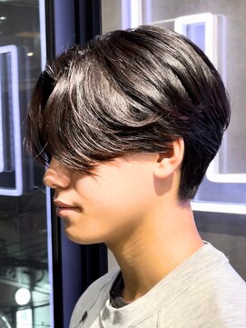 エルマーク 心斎橋(L-MARK) センターパートニュアンスパーマ韓国カルマパーマコンマヘア