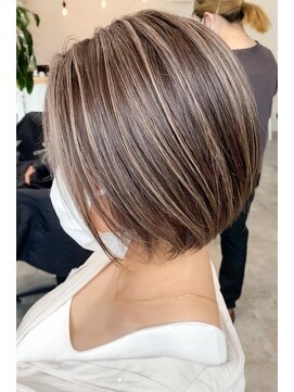 ヘアーメイク チョコ(hair make choco) ハイライトショート