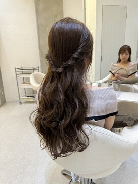 アナ ラーナ(Anna Lanna) 簡単アレンジとブラウンベージュ【奥村北斗】