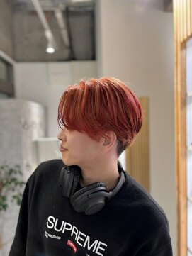 ムーン バイ ケンジ(moon by KENJE) 【takumi】センターパート×ブリーチなしオレンジ