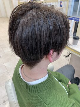 アッシュ 仙川店(Ash) センターパートウルフヘアフェザーパーマ毛流れニュアンスメンズ