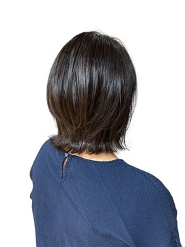 クオリス 上板橋店(QUALIS) くびれボブミニウルフ透明感シルバーアッシュグレージュカラー