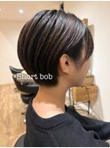 ショートボブ