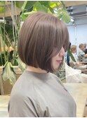 ショートボブミルクティーベージュカラーダブルカラーハイトーン