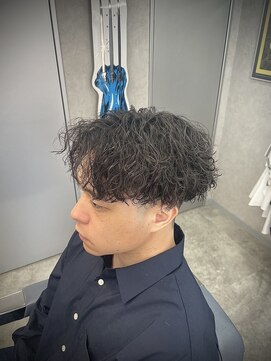 デン 仙台店(DEN) フェザーパーマ/スパイキーショート[榴岡/メンズ/理容室]