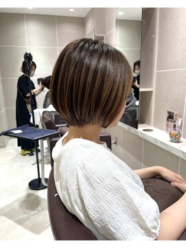クララ ヒロシマセカンドフロア(CLALA Hiroshima 2nd floor) スタイリスト田邉ショートカット