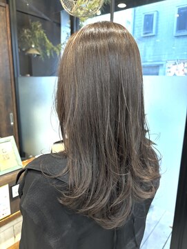 リュンヌ 門前仲町(lune) ロングショートワンカールパーマカーキグレージュ前髪錦糸町