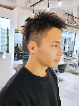 エイス 梅田 中津(Ace) ツイストパーマ ハイライトカラー