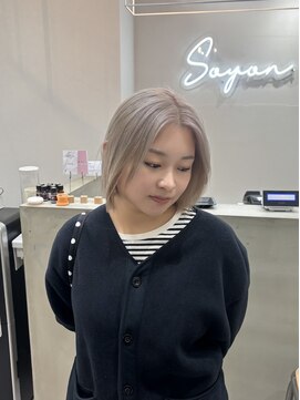 ソヨン 心斎橋店(SOYON) ホワイトベージュ