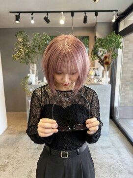 ヘリム(HELIM) 【石川尚之】ブリーチありのピンクボブ