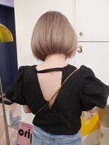 カシェル トウキョウ(Cashel Tokyo)&nbsp;ミルクティーベージュ ボブ ホワイト ブリーチ2回